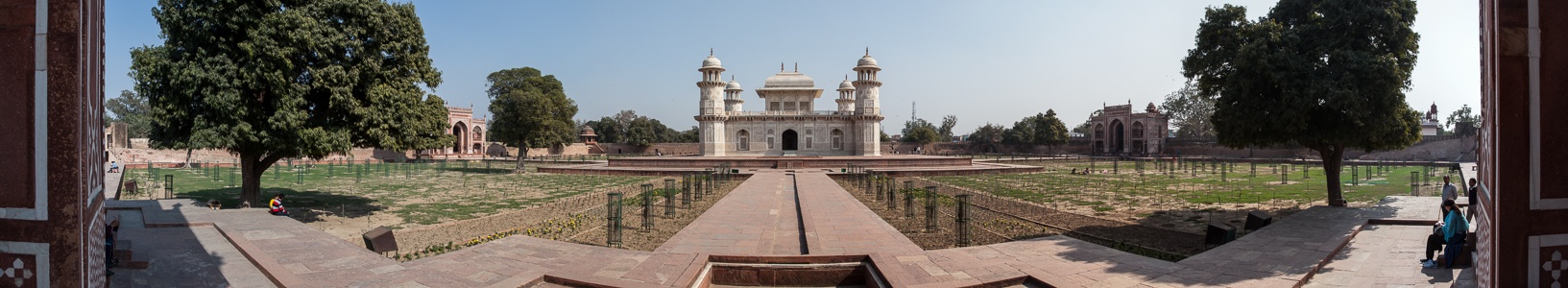 Agra Itimad-ud-Daula-Mausoleum