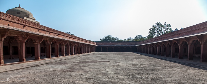 Fatehpur Sikri Königspalast: Pferdeställe