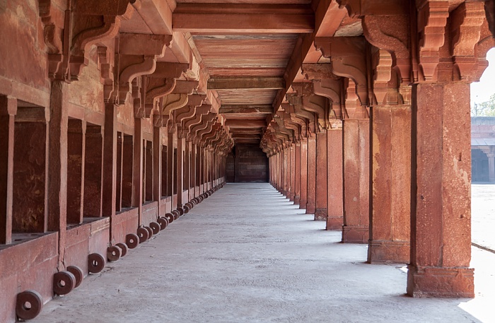 Fatehpur Sikri Königspalast: Pferdeställe