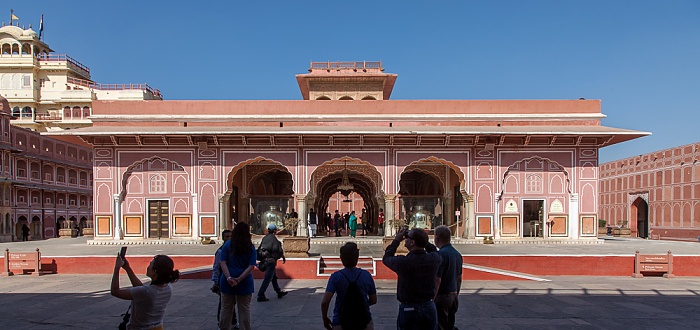 City Palace: Sarvatobhadra Chowk mit Diwan-i-Khas (private Audienzhalle) Jaipur