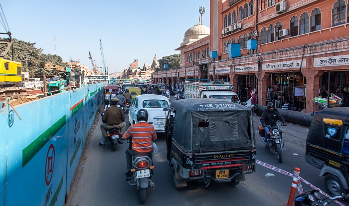 Jaipur Pink City: Tripolia Bazar Metro Station Badi Chaupar