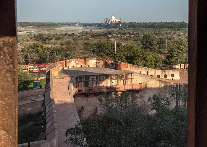 Blick vom Agra Fort (Rotes Fort): Yamuna, Taj Mahal