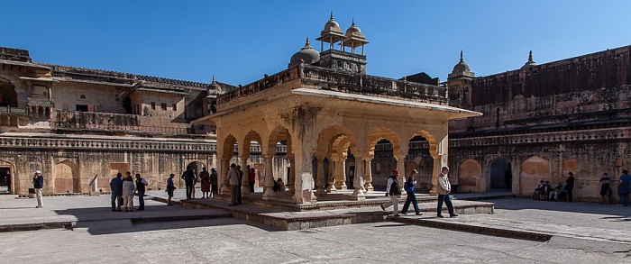 Jaipur Amber Fort: Vierter Innenhof - Baradhari Pavilion