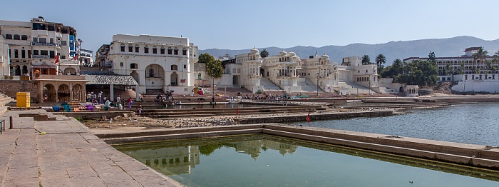 Pushkar Lake, Ghats Pushkar