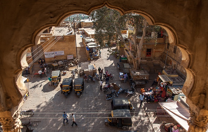 Blick aus dem Raj Mahal (Maharaja-Palast): Jaisalmer Fort mit dem Dussera Chowk Jaisalmer