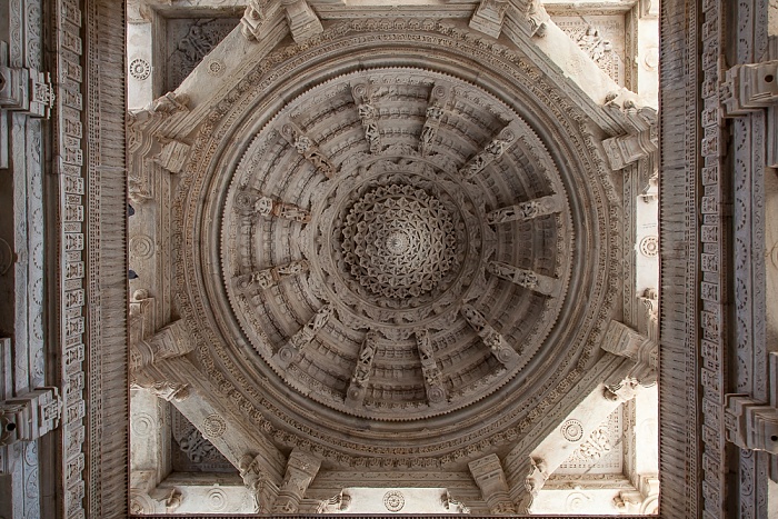 Ranakpur Chaumukha Adinath Temple (Jainismus)