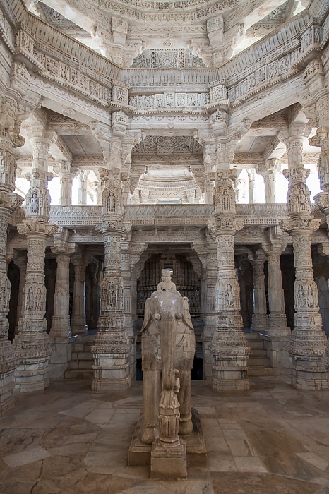 Ranakpur Chaumukha Adinath Temple (Jainismus)