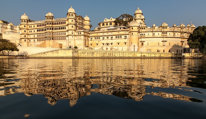 Lake Pichola, City Palace Udaipur