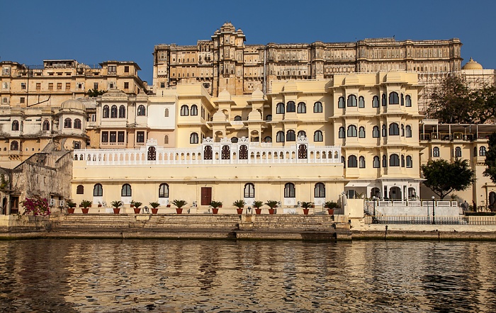 Lake Pichola, City Palace Udaipur