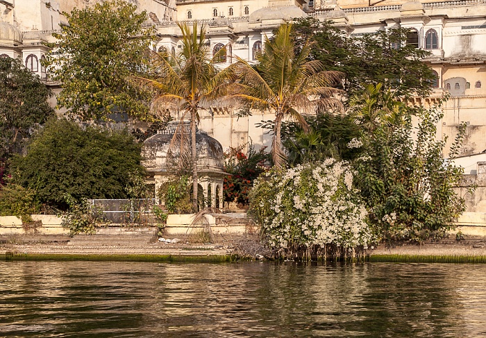 Lake Pichola, City Palace Udaipur