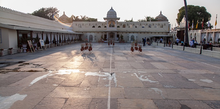 Udaipur Lake Garden Palace (Jag Mandir)