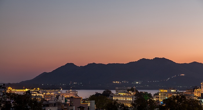 Blick vom Hotel Hill Lake: Lake Pichola Udaipur