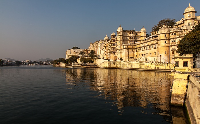 Lake Pichola, City Palace Udaipur