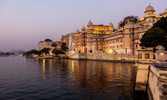 Lake Pichola, City Palace Udaipur
