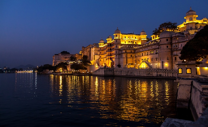 Lake Pichola, City Palace Udaipur