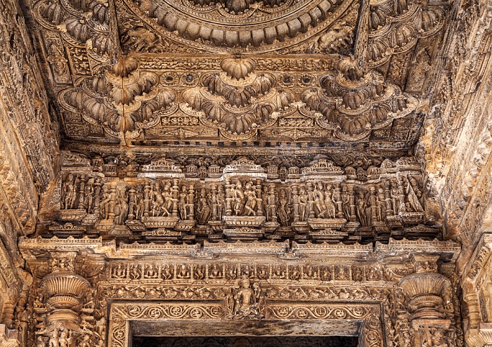 Sas Bahu Temple Eklingji