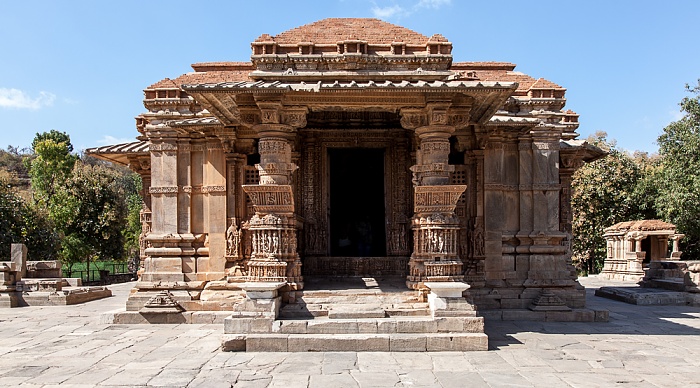 Sas Bahu Temple Eklingji