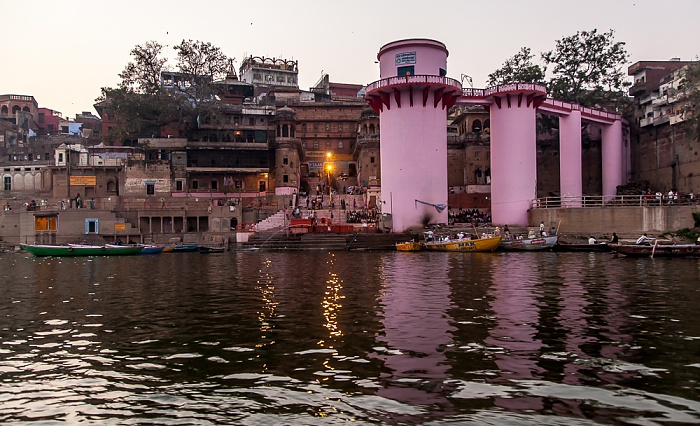 Varanasi Ganges, Ghats: Lalita Ghat