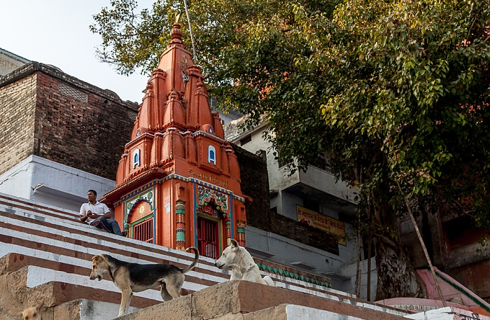 Ghats: Prachin Hanuman Ghat Varanasi