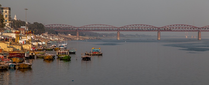 Ghats, Ganges, Malviya Bridge Varanasi