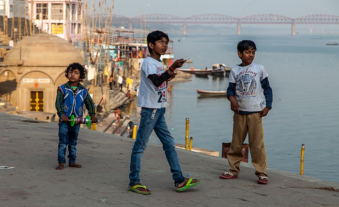 Varanasi Ghats: Gai Ghat Ganges Malviya Bridge