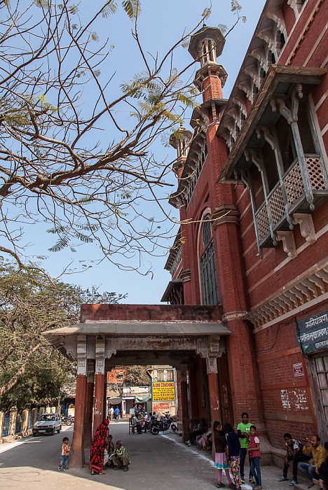 Altstadt: Town Hall Varanasi