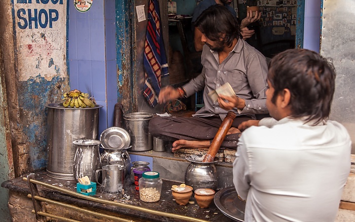 Varanasi Altstadt: Blue Lassi Shop