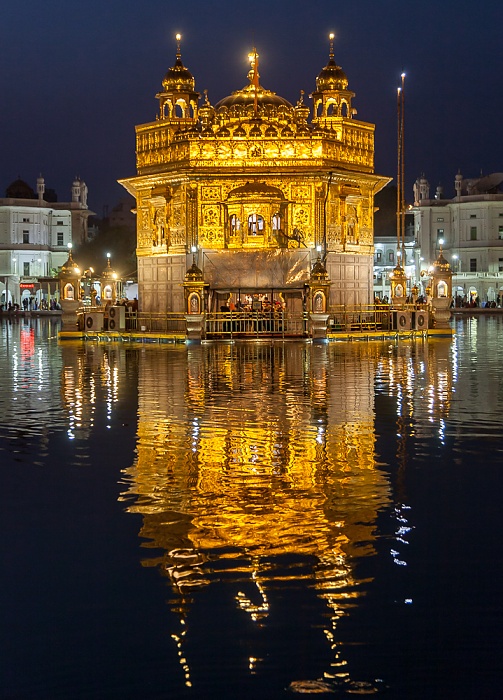 Golden Temple Complex: Amrit Sarovar (Wasserbecken), Harmandir Sahib (Goldener Tempel) Amritsar