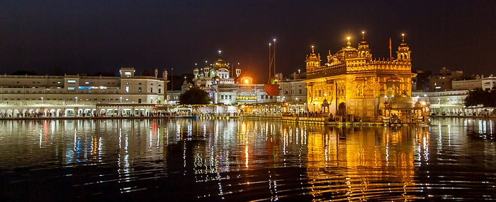 Golden Temple Complex: Amrit Sarovar (Wasserbecken), Harmandir Sahib (Goldener Tempel) Amritsar