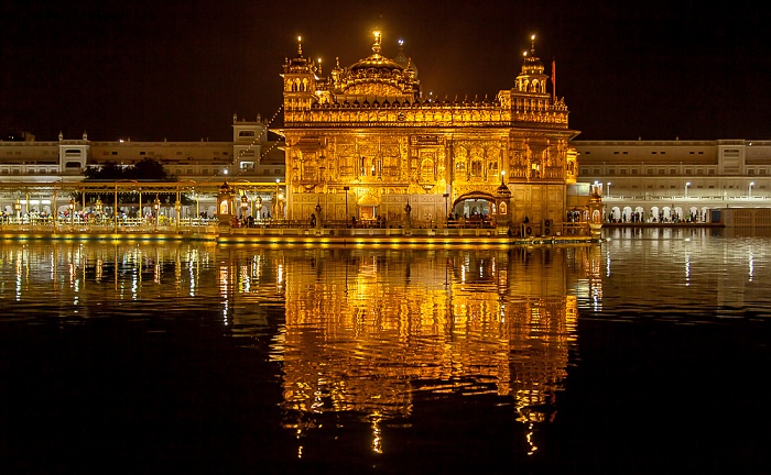 Golden Temple Complex: Amrit Sarovar (Wasserbecken), Harmandir Sahib (Goldener Tempel) Amritsar