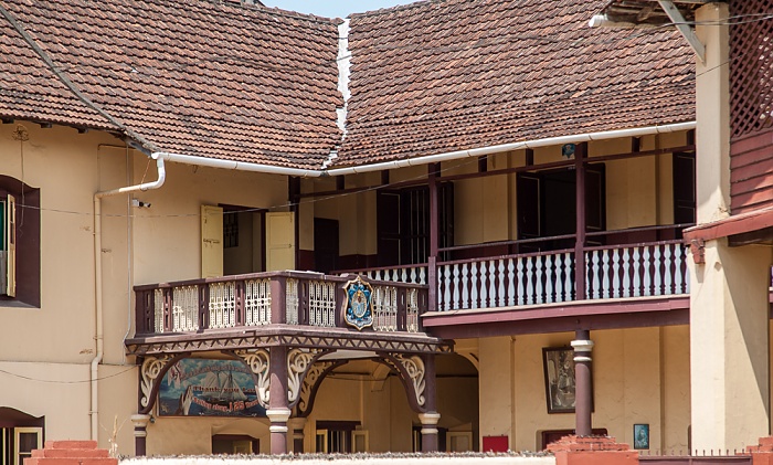 Fort Kochi: St. Mary's Canossian Convent Kochi