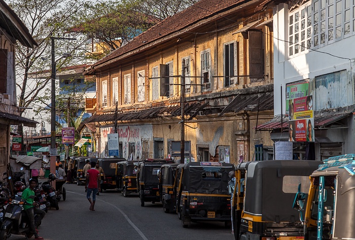 Fort Kochi: Calvathy Road Kochi