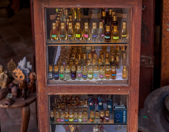 Mattancherry: Jew Town Road Kochi