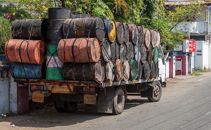 Mattancherry: Bazaar Road Kochi