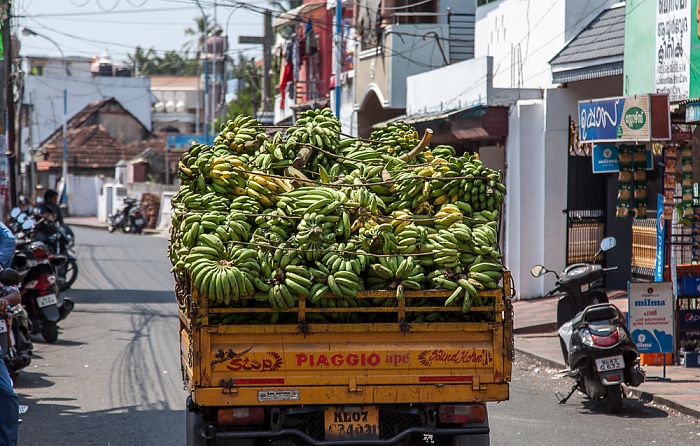 Mattancherry: Pullupalam Road - Bananentransport Kochi