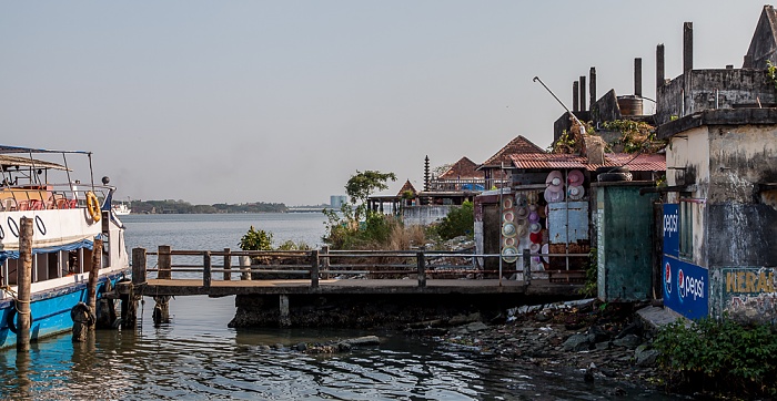 Mattancherry: Mattancherry Boat Jetty, Vembanad Lake Kochi