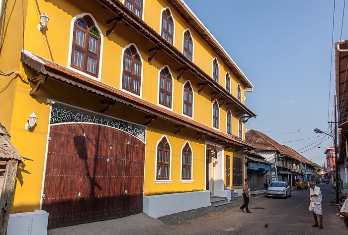 Mattancherry: Bazaar Road Kochi