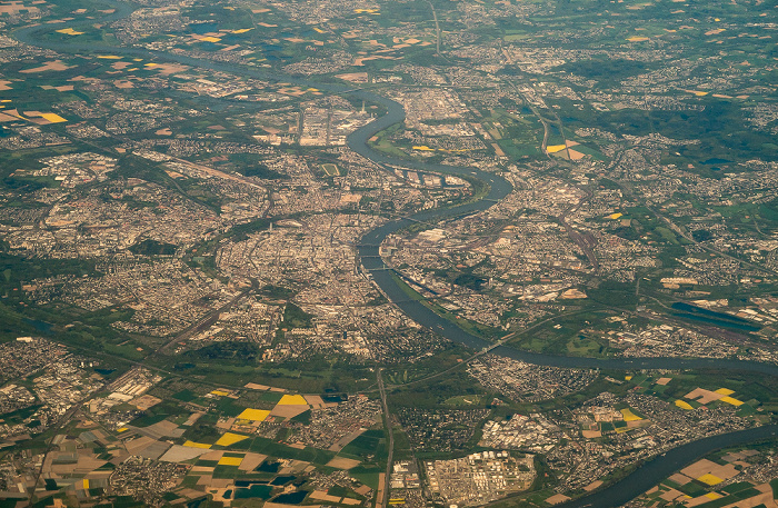 Nordrhein-Westfalen 2016-05-05 Flug BAW951 München Franz Josef Strauß (MUC/EDDM) - London Heathrow (LHR/EGLL) Luftbild aerial photo