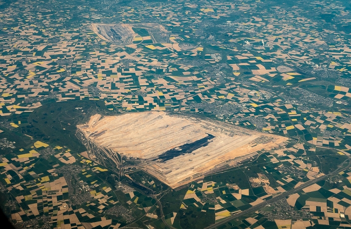 Nordrhein-Westfalen 2016-05-05 Flug BAW951 München Franz Josef Strauß (MUC/EDDM) - London Heathrow (LHR/EGLL) Luftbild aerial photo