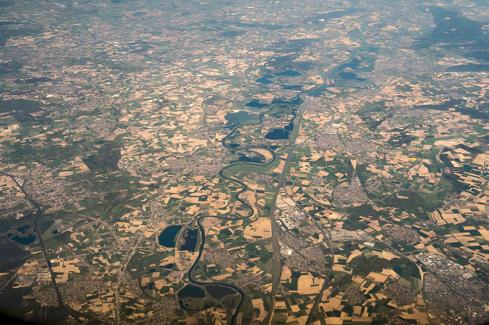 Belgien 2016-05-05 Flug BAW951 München Franz Josef Strauß (MUC/EDDM) - London Heathrow (LHR/EGLL) Luftbild aerial photo