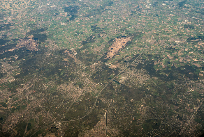 Belgien 2016-05-05 Flug BAW951 München Franz Josef Strauß (MUC/EDDM) - London Heathrow (LHR/EGLL) Luftbild aerial photo