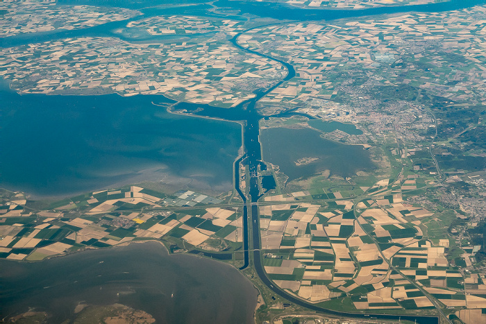 Niederlande 2016-05-05 Flug BAW951 München Franz Josef Strauß (MUC/EDDM) - London Heathrow (LHR/EGLL) Luftbild aerial photo