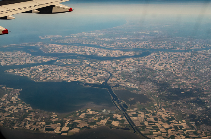 Niederlande 2016-05-05 Flug BAW951 München Franz Josef Strauß (MUC/EDDM) - London Heathrow (LHR/EGLL) Luftbild aerial photo