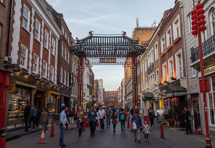 London Soho: Chinatown - Gerrard Street