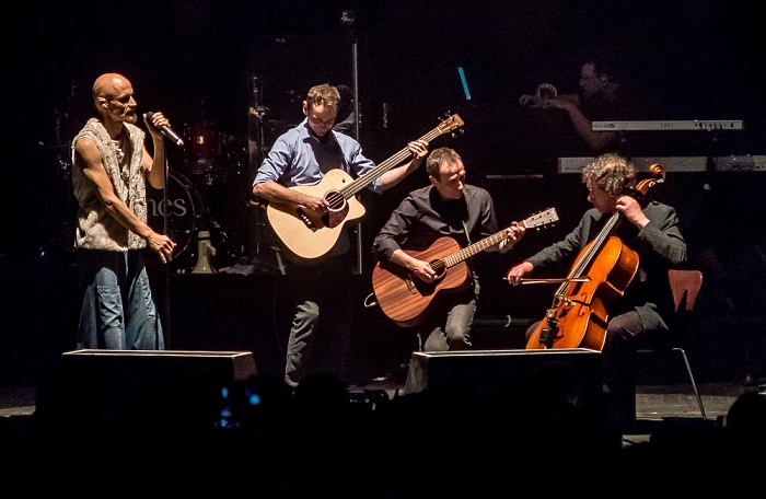 Brixton Academy: James (+ The Slow Readers Club) London Tim Booth, Jim Glennie, Saul Davies, Adrian Oxaal