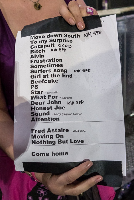 Brixton Academy: James (+ The Slow Readers Club) London Setlist
