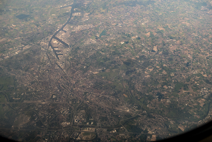 Belgien 2016-05-08 Flug BAW956 London Heathrow (LHR/EGLL) - München Franz Josef Strauß (MUC/EDDM) Luftbild aerial photo