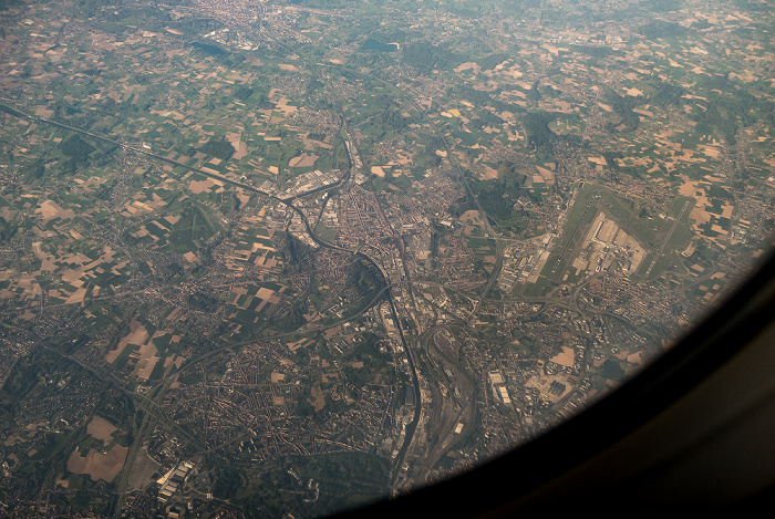 Belgien 2016-05-08 Flug BAW956 London Heathrow (LHR/EGLL) - München Franz Josef Strauß (MUC/EDDM) Luftbild aerial photo