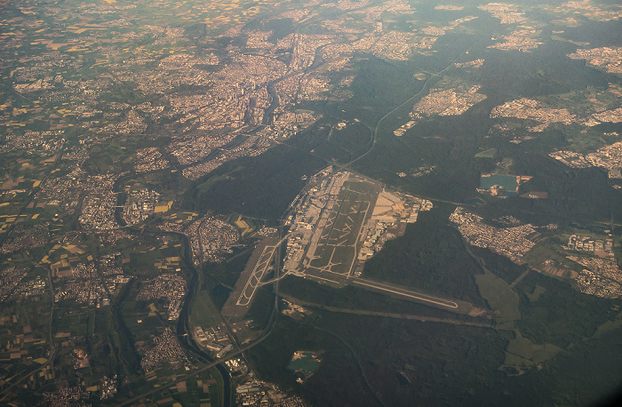 Frankfurt am Main 2016-05-08 Flug BAW956 London Heathrow (LHR/EGLL) - München Franz Josef Strauß (MUC/EDDM) Luftbild aerial photo