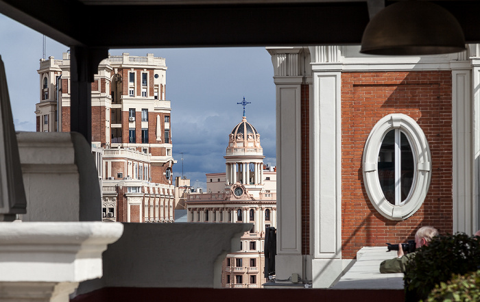 Blick vom Hotel Emperador: Gran Vía Madrid